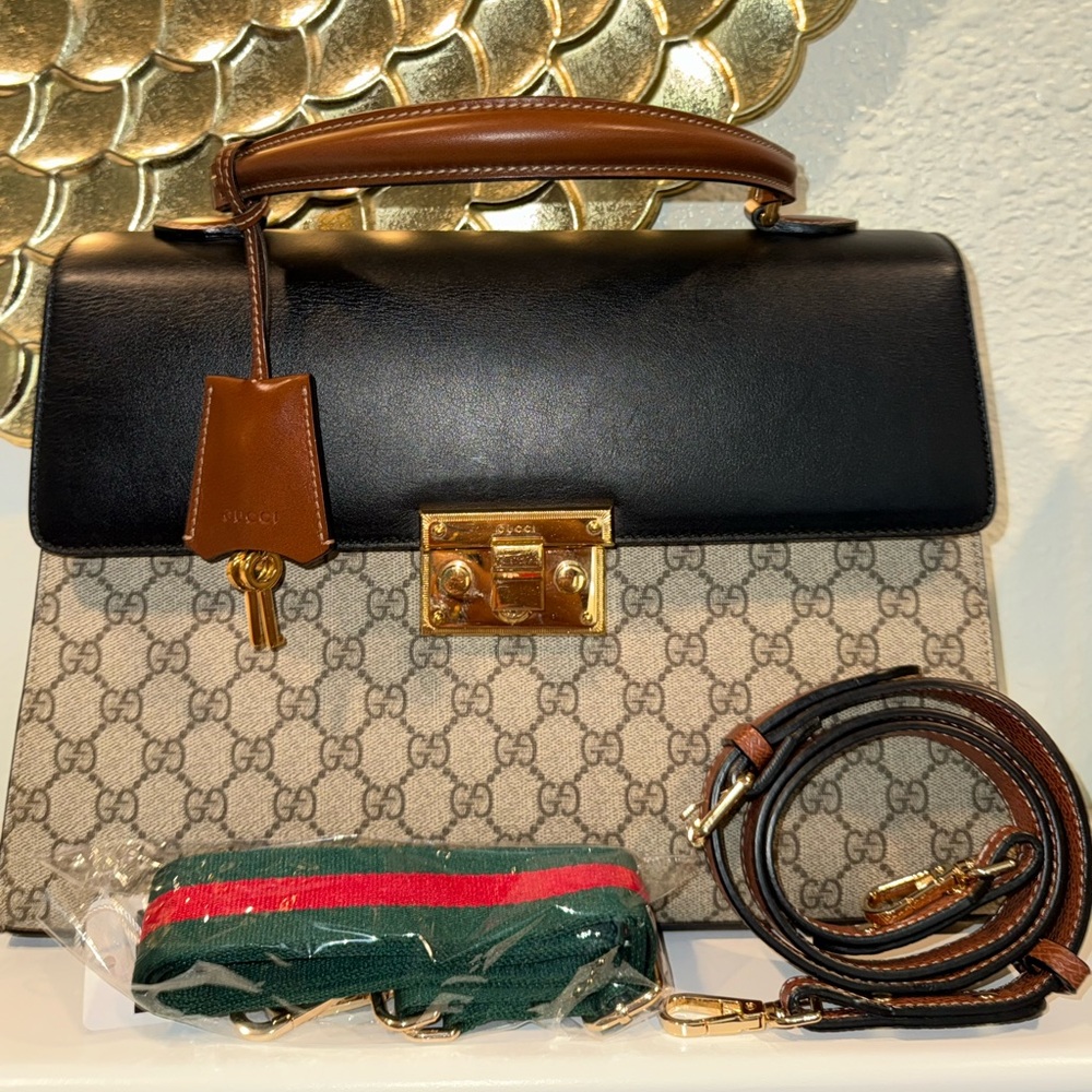 GUCCI GG SUPREME MONOGRAM PADLOCK HANDBAG MEDIUM-🔥STUNNING BOSS LADY BAG🔥 - Picture 8 of 16